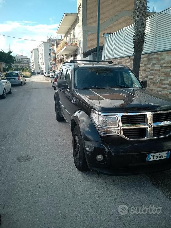 Nero Usata 2009 Dodge Nitro SUV | 5200 € (Super prezzo) - Immagine 1/4