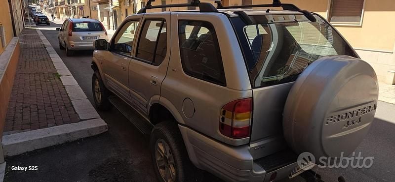 Usata Opel Frontera 115 CV (84 kW) 2000 SUV