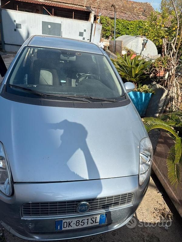Usata Fiat Grande Punto 65 CV (47 kW) 2007 Grigio Utilitaria