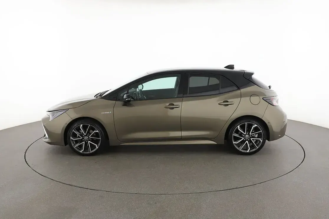 Usata Toyota Corolla Lounge 184 CV (135 kW) 2021 Oro