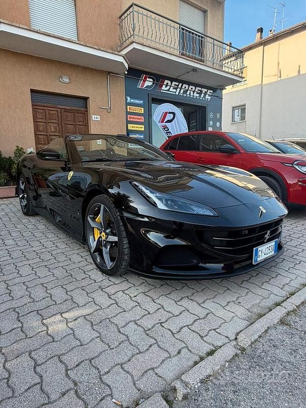 Usata Ferrari Portofino 620 CV (456 kW) 2023 Nero Cabrio