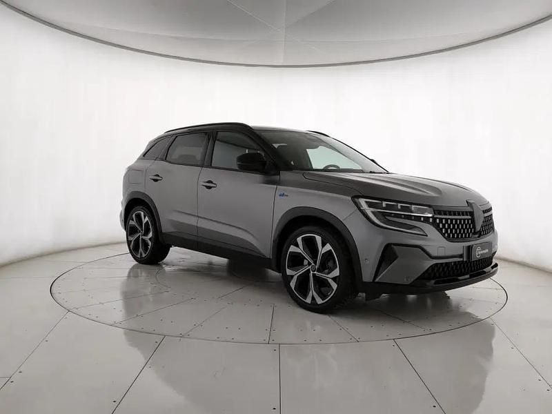 Usata Renault Austral Iconic Esprit Alpine 131 CV (96 kW) 2024 Grigio SUV
