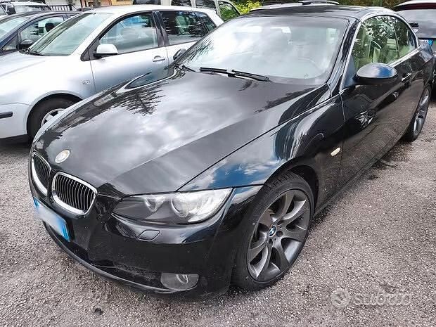 Usata BMW 330 Cabriolet 231 CV (169 kW) 2007 Nero Cabrio