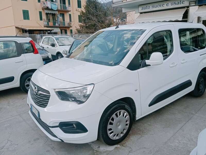 Bianco Usata 2019 Opel Combo Life Innovation Monovolume | 12.950 € (Ottimo prezzo) - Immagine 1/4