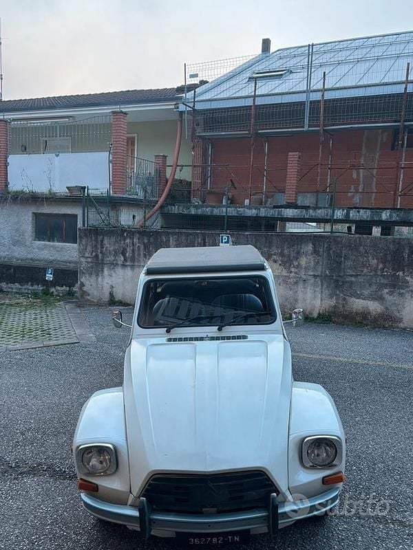 Usata Citroën Dyane 32 CV (23 kW) 1983 Bianco Utilitaria