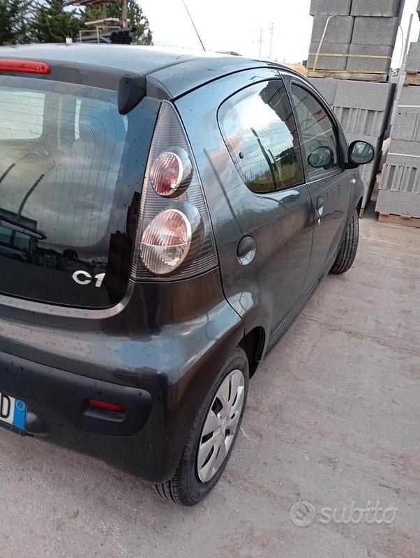Usata Citroën C1 68 CV (50 kW) 2012 Grigio Utilitaria