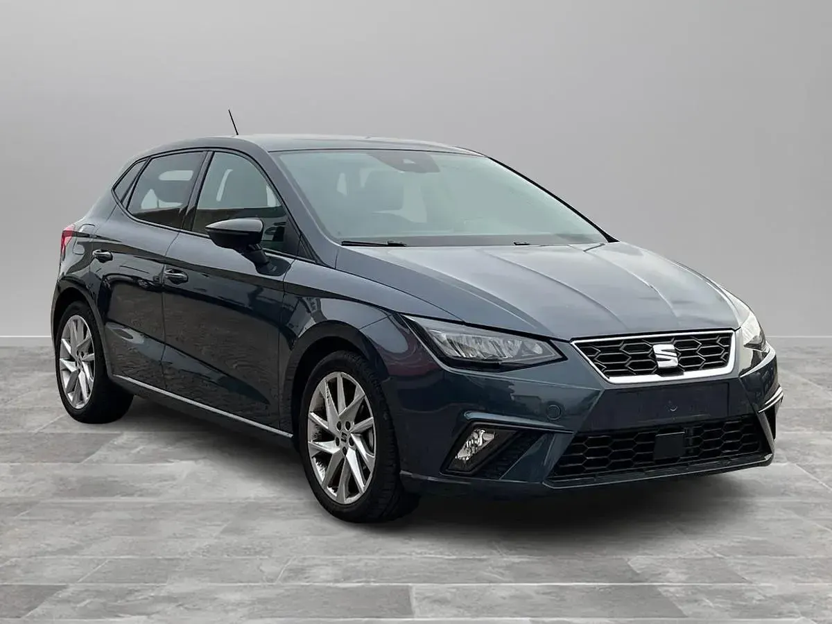 Usata Seat Ibiza FR 95 CV (69 kW) 2025 Grigio Utilitaria