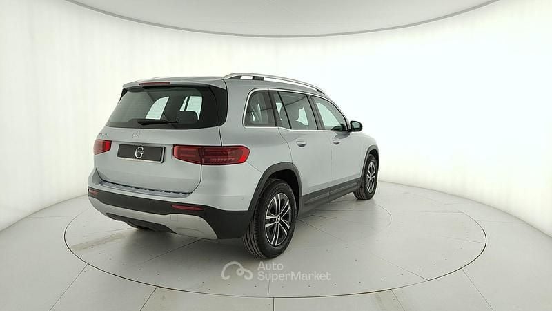 Usata Mercedes GLB180 Advanced 116 CV (85 kW) 2025 Argento SUV