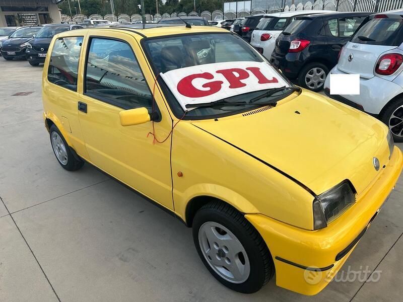 Usata Fiat Cinquecento 54 CV (39 kW) 1998 Giallo Utilitaria