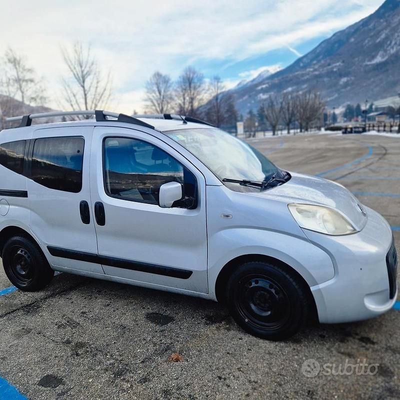 Usata Fiat Qubo Trekking 75 CV (55 kW) 2010 Grigio Monovolume