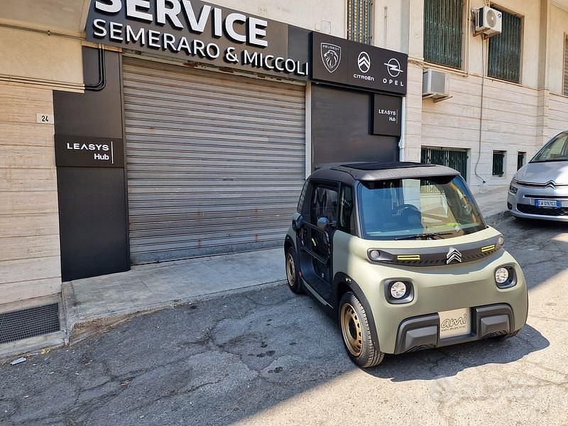 Verde Usata 2023 Citroën AMI Berlina | 9400 € - Immagine 1/4