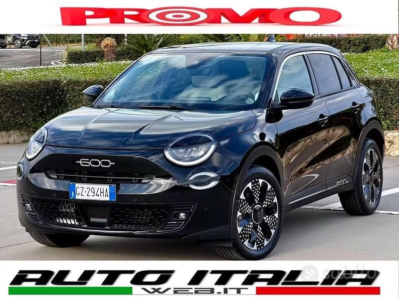 Usata Fiat 600 La Prima 110 CV (80 kW) 2025 Nero SUV