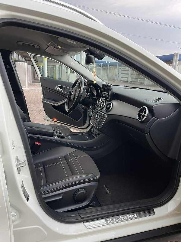 Usata Mercedes GLA200 Urban 136 CV (100 kW) 2015 SUV