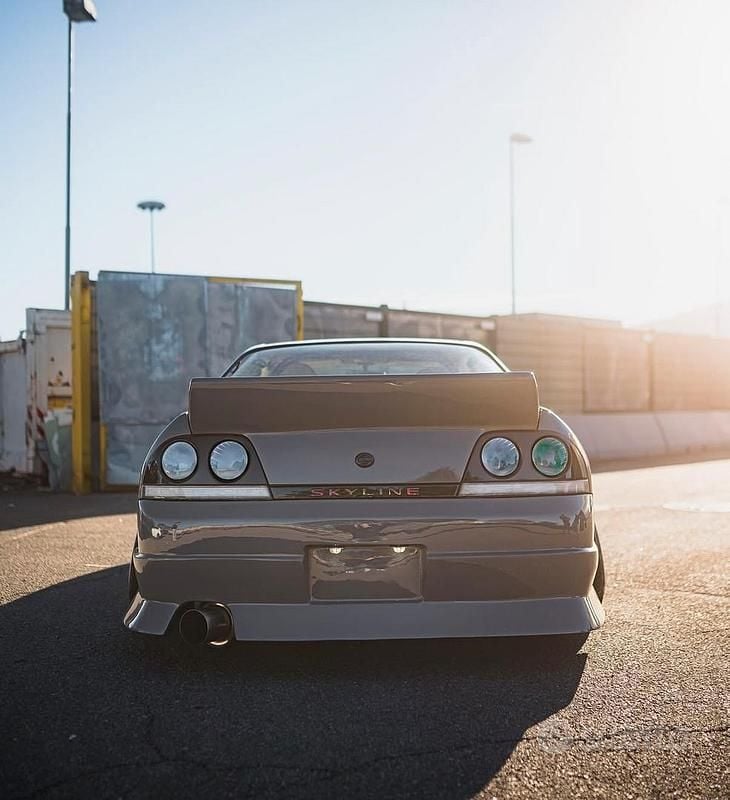 Usata Nissan Skyline 1995 Grigio Coupé