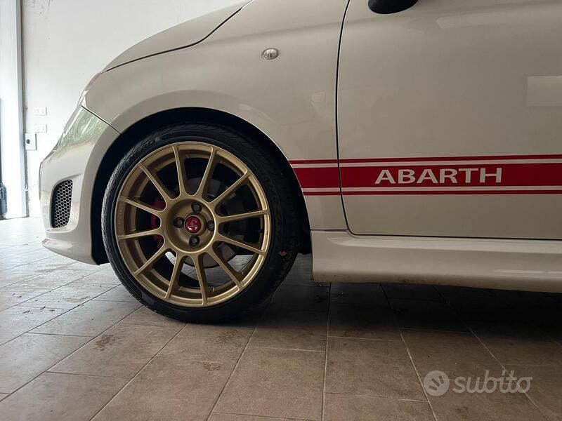 Usata Abarth 500 135 CV (99 kW) 2008 Bianco Utilitaria