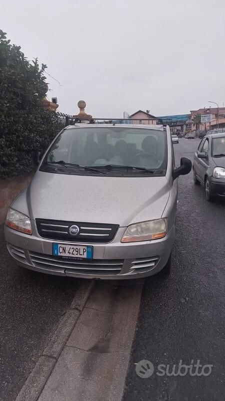 Usata Fiat Multipla 2002 Grigio Monovolume