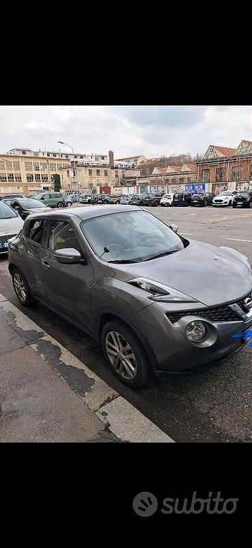 Usata Nissan Juke Tekna 110 CV (80 kW) 2015 Grigio SUV