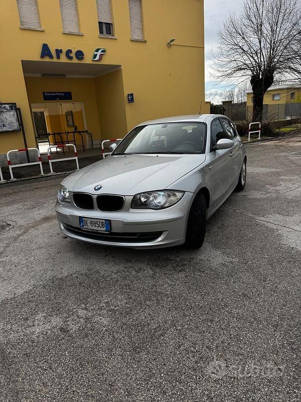 Usata BMW 118 143 CV (105 kW) 2007 Grigio Utilitaria