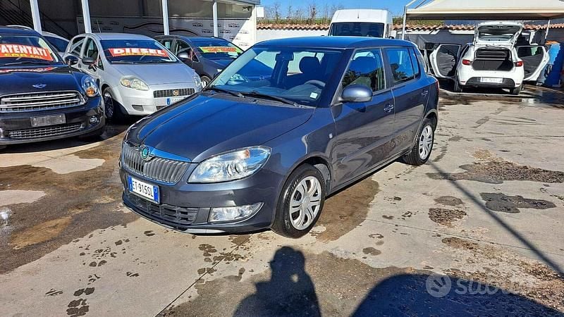 Usata Skoda Fabia Ambition 90 CV (66 kW) 2013 Grigio Berlina