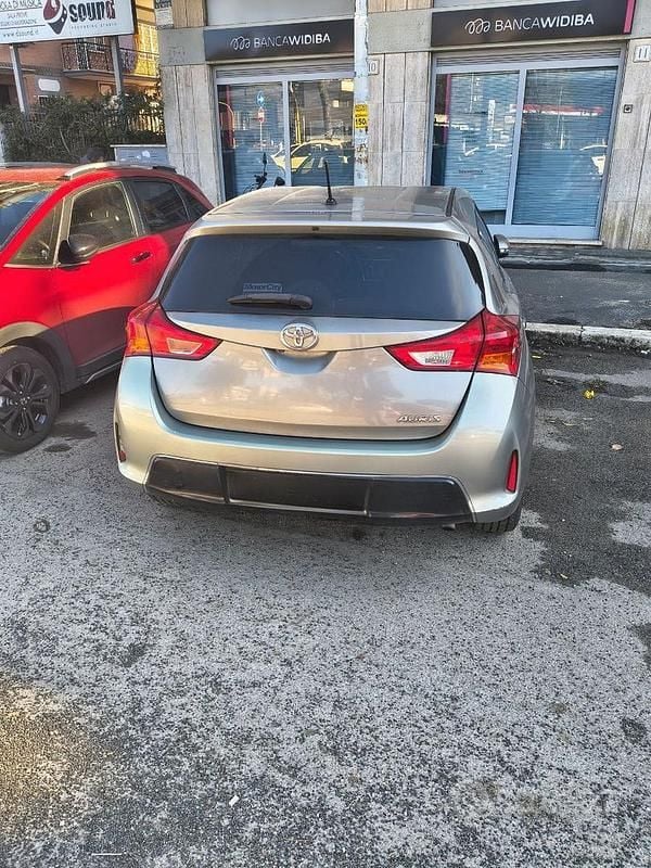 Usata Toyota Auris 90 CV (66 kW) 2014