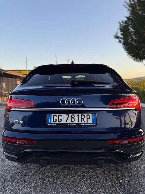 Usata Audi Q5 Sportback Ambiente 204 CV (150 kW) 2021 Blu/azzurro SUV