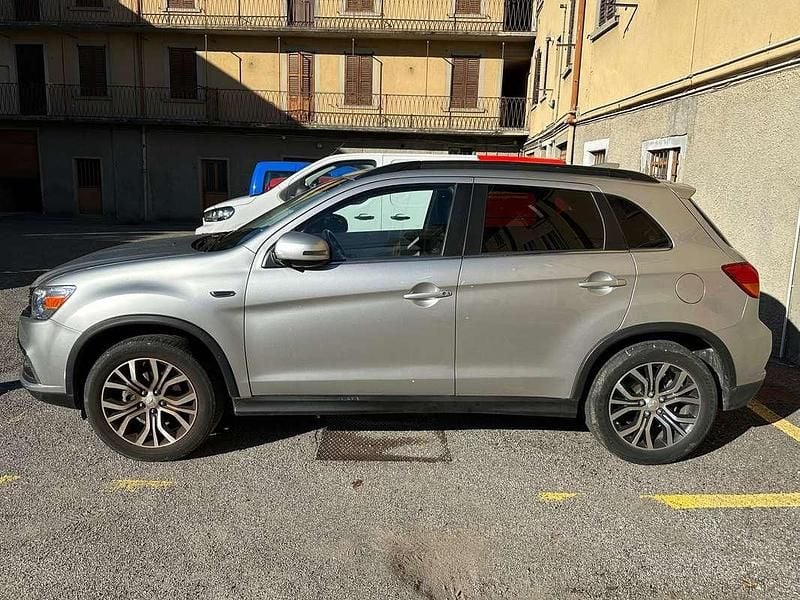 Argento Usata 2018 Mitsubishi ASX Inform SUV | 12.500 € (Buon prezzo) - Immagine 1/4
