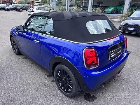 Usata Mini ONE 102 CV (75 kW) 2018 Blu Utilitaria