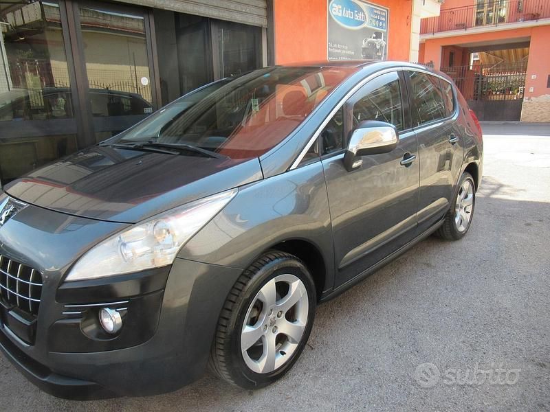 Usata Peugeot 3008 Allure 112 CV (82 kW) 2012 Grigio Station wagon