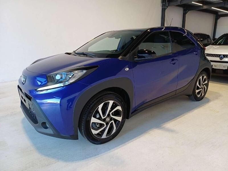 Nuova Toyota Aygo X Trend 72 CV (52 kW) 2025 Blu/azzurro SUV