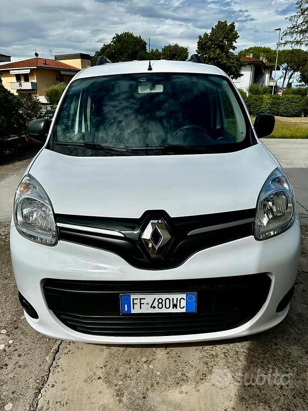 Bianco Usata 2016 Renault Kangoo Life Monovolume | 10.500 € (Cara) - Immagine 1/4