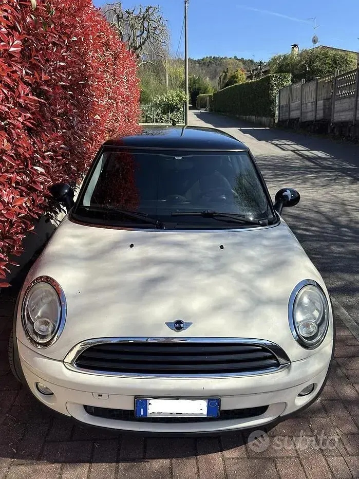 Usata Mini ONE 75 CV (55 kW) 2010 Utilitaria