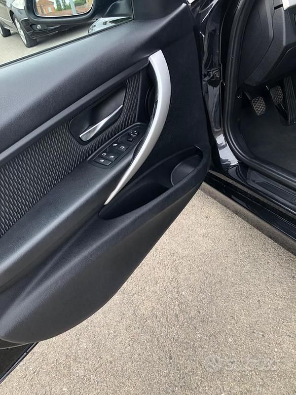 Usata BMW 318 143 CV (105 kW) 2014 Nero Station wagon