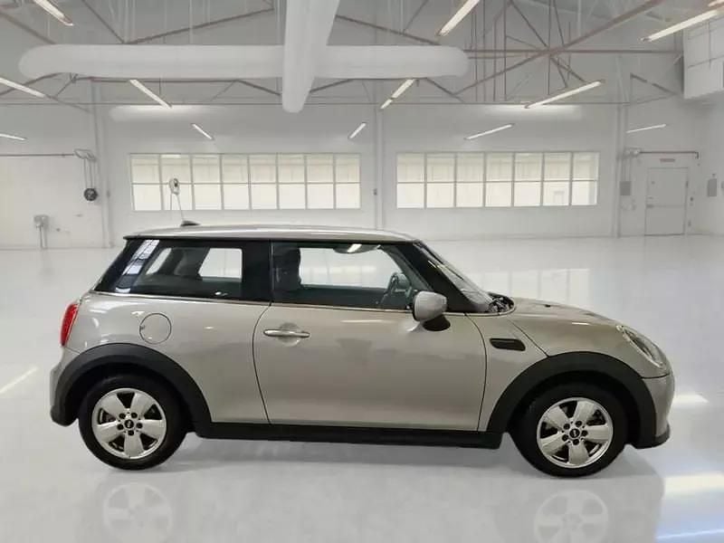 Usata Mini Cooper Essential 136 CV (100 kW) 2023 Grigio Utilitaria