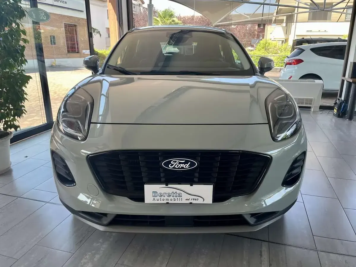 Usata Ford Puma Titanium 125 CV (91 kW) 2025 Cactus grey SUV