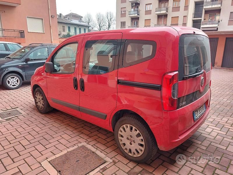 Usata Fiat Qubo Active 75 CV (55 kW) 2012 Rosso Monovolume