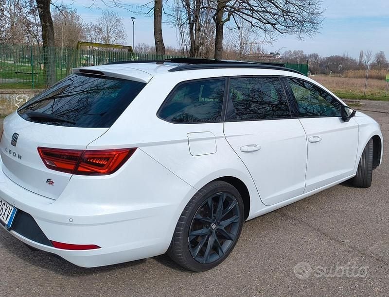 Usata Seat Leon ST FR 131 CV (96 kW) 2020 Bianco Station wagon