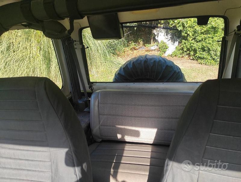 Usata Jeep Wrangler 120 CV (88 kW) 1993 Verde SUV