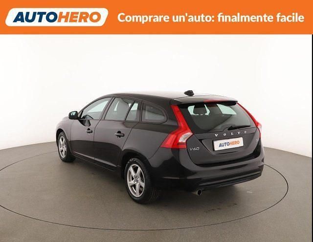Usata Volvo V60 Kinetic 120 CV (88 kW) 2016 Nero Station wagon