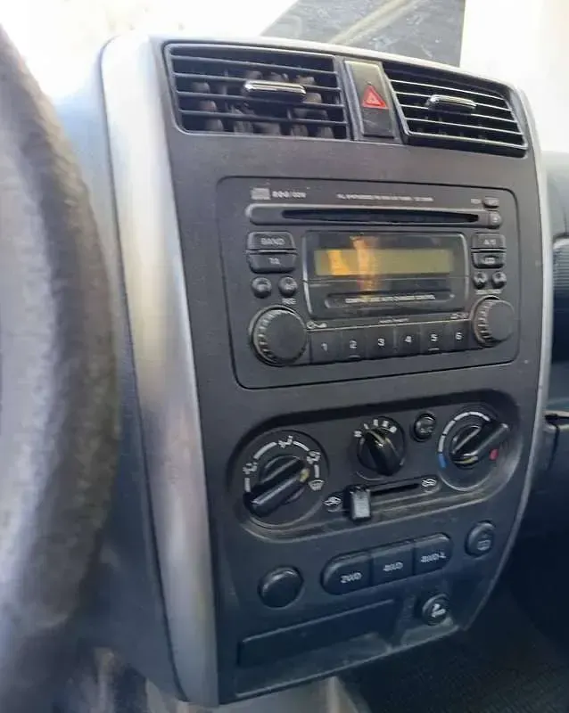 Usata Suzuki Jimny 65 CV (47 kW) 2005 Verde SUV
