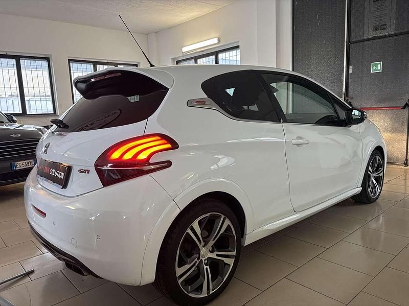 Usata Peugeot 208 GTi 208 CV (152 kW) 2016 Bianco Utilitaria