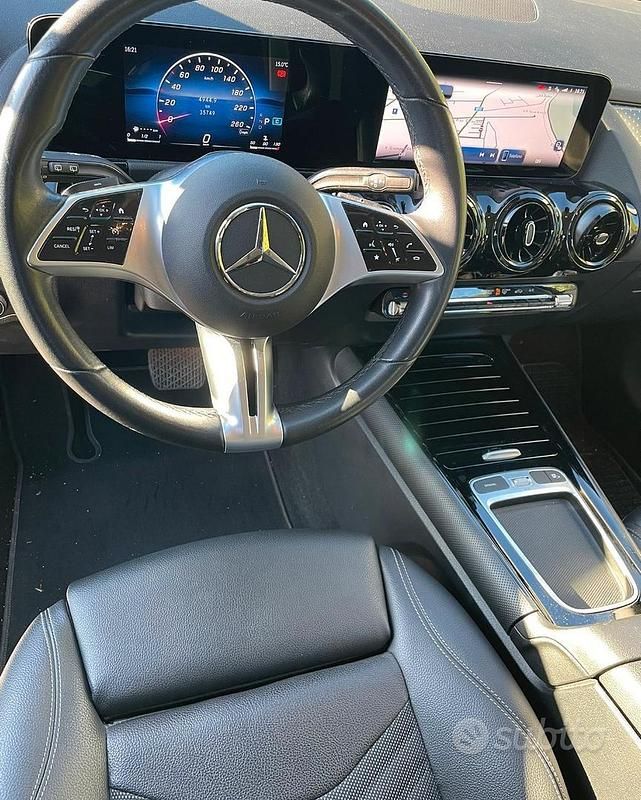 Brugt Mercedes B180 Executive 116 HK (85 kW) 2023 Sort MPV