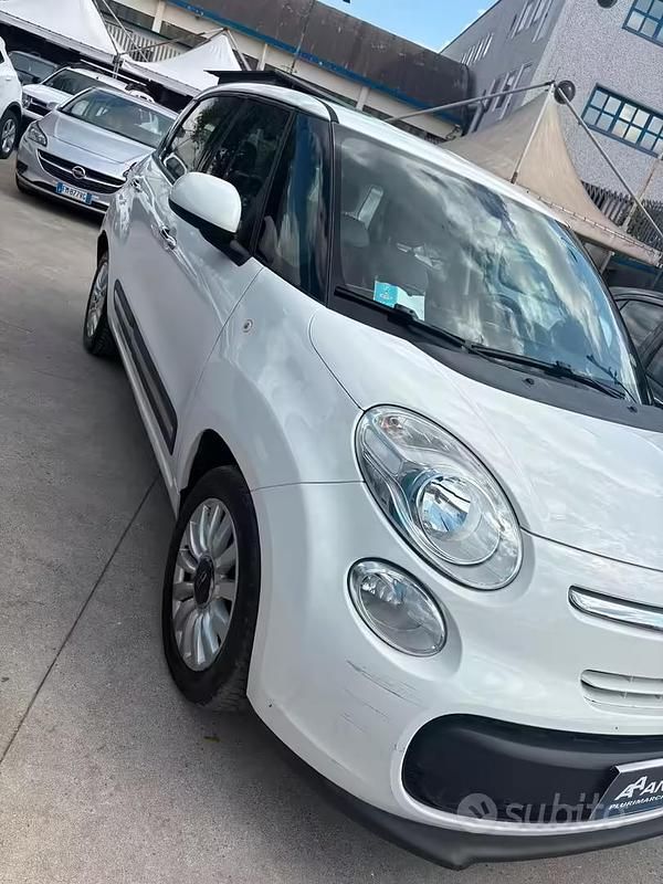Usata Fiat 500L Lounge 85 CV (62 kW) 2015 Bianco Monovolume