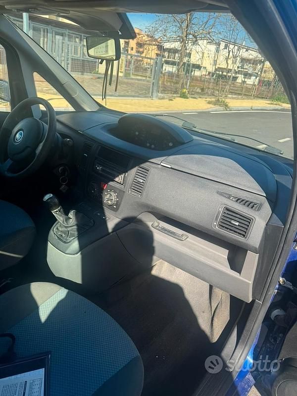 Usata Fiat Idea 75 CV (55 kW) 2008 Blu Monovolume