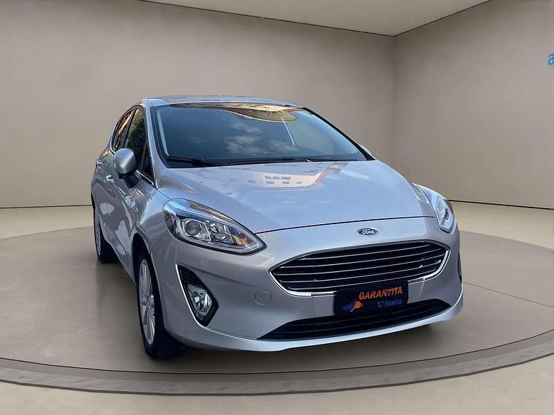 Usata Ford Fiesta 75 CV (55 kW) 2020 Argento Berlina