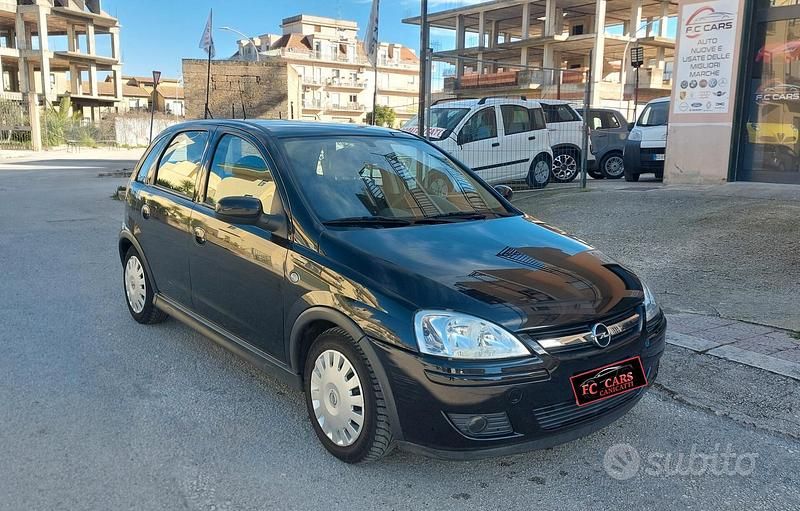 Usata Opel Corsa Cosmo 70 CV (51 kW) 2004 Nero Utilitaria