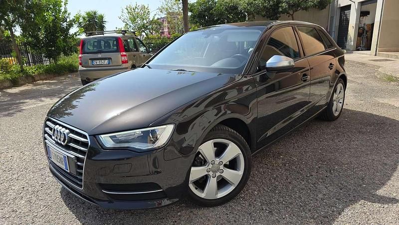 Usata Audi A3 Ambition 105 CV (77 kW) 2013 Marrone Berlina