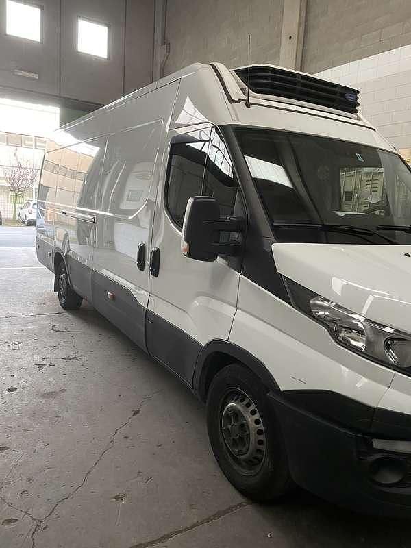 Usata Iveco Daily 155 CV (114 kW) 2018 Bianco Utilitaria