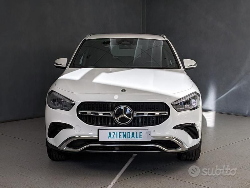 Usata Mercedes 200 Advanced 150 CV (110 kW) 2024 Bianco SUV