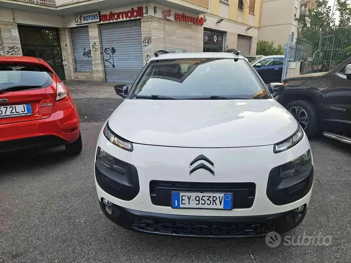 Usata Citroën C4 Feel 75 CV (55 kW) 2015 Bianco SUV