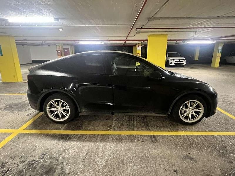 Usata Tesla Model Y 152 kW (208 CV) 2022 Nero SUV
